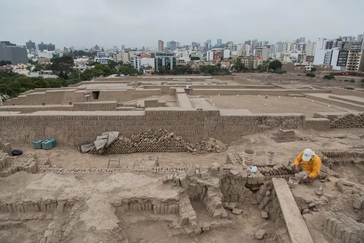 Peru’da 1000 yıllık mezarlar bulundu