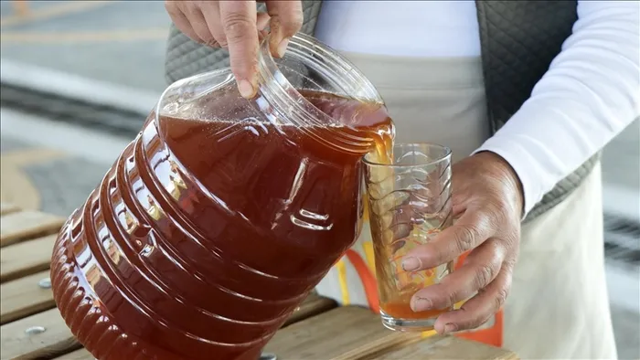 dis-agrisini-bicak-gibi-kesen-o-besinler-hazirlamasi-cok-basit-1720532330897.jpg İbn-i Sina asırlar önce önerdi: Diş ağrısını bıçak gibi kesiyor! İşte ilaç gibi tarif... - 3