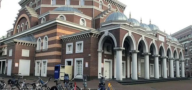 SON DAKİKA | Hollanda’da Amsterdam Ayasofya Camisi’ne alçak saldırı
