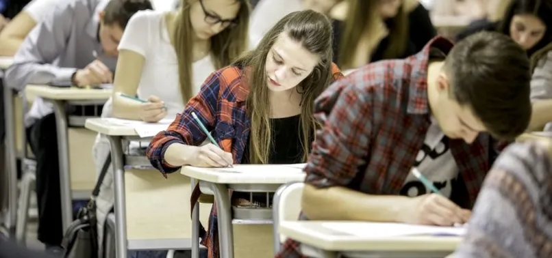 AÖL 3. dönem kayıt yenilemede flaş değişiklik! 2021 AÖL 3. dönem kayıt yenileme ne zaman? 3. dönem sınavları...