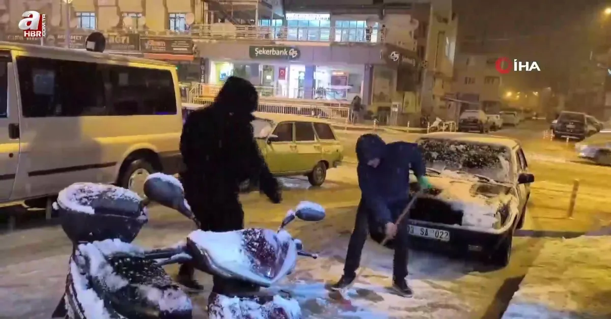 Afyonkarahisar'da kar yağışı etkili oldu!