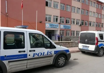 Kayseri’de okula silahlı saldırı