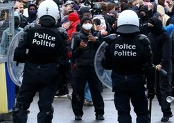 Belçika’da kemer sıkma politikalarına karşı grev ulaşımı aksattı, Brüksel’de yaklaşık 140 uçuş iptal edildi