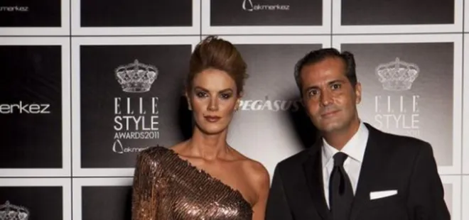 Mehmet Özer tek başına