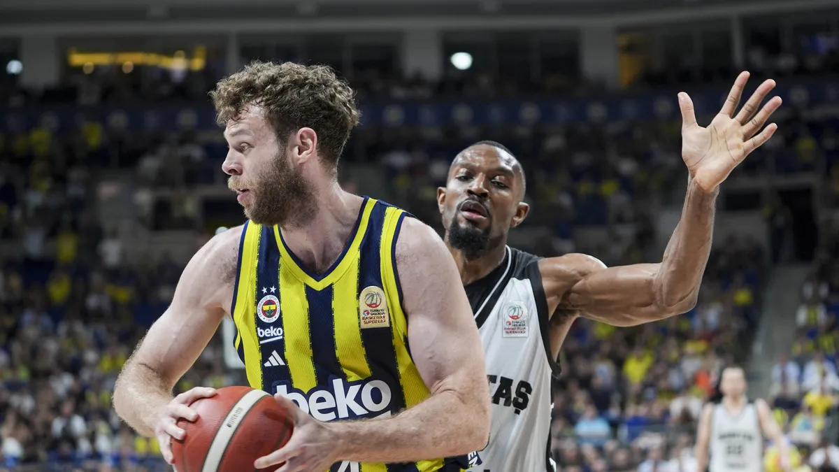 Dev finalde denge sağlandı! Fenerbahçe Beko seriyi eşitledi
