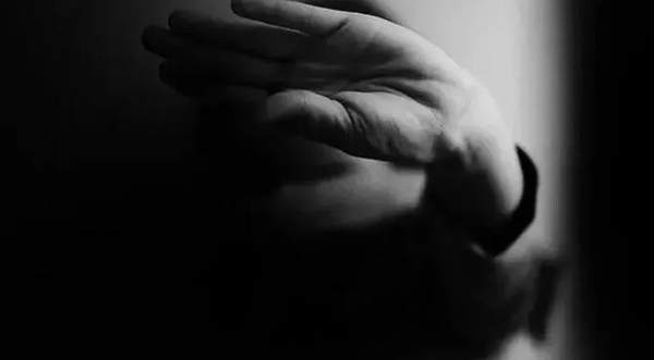 İYİ Parti’de yasak aşk skandalı! Antalya İl Başkanı Mehmet Başaran istifa etti! Genç kadından korkunç iddia: Çocuğu aldırmak için baskı yapıyor