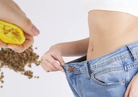 Zayıflamak isteyenlerin gizli reçetesi: 🍋 Limon suyuna 2 tutam atın! Yağ yakımını başlatıyor...