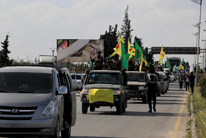 PKK/YPG'li teröristler Halep kent merkezinden çekiliyor - 2
