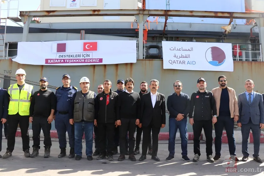 Katar’ın Türkiye’ye depremzedeler için gönderdiği yaşam konteynerleri taşıyan İskenderun’a ulaştı 10