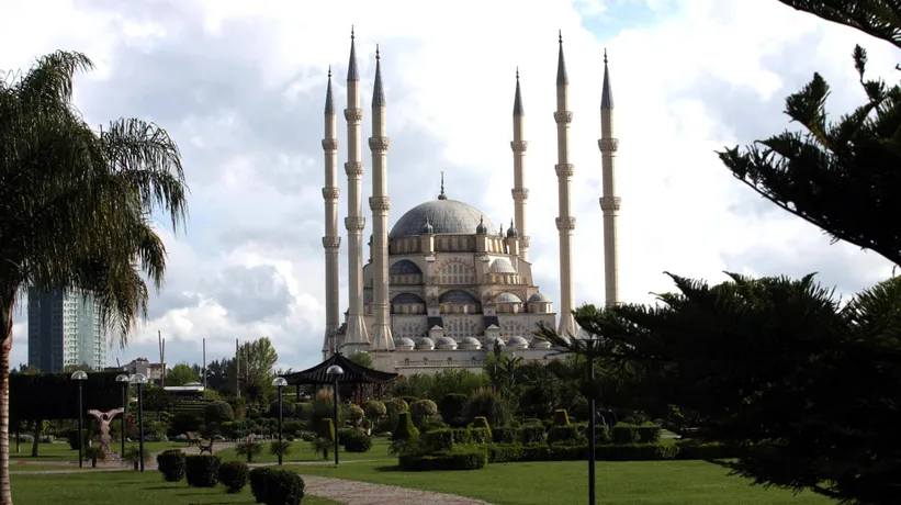 15 Ağustos Cuma hutbesi yayımlandı! Bu haftanın Cuma hutbesi konusu: “Kul Hakkı Ateşten Gömlektir”