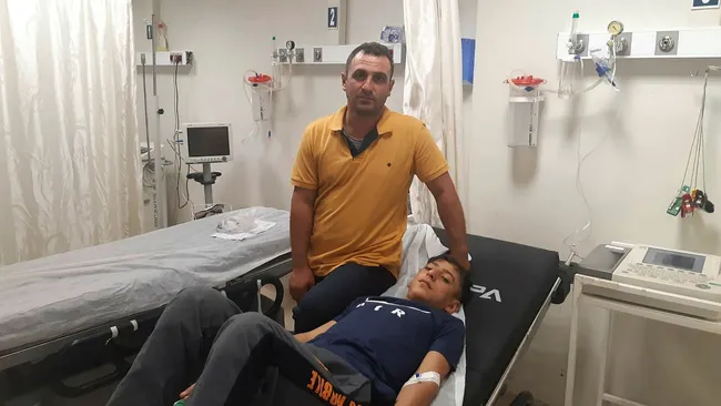Siirt'te ayakkabasını giymeye çalışan genci akrep soktu - 2