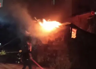 Seydişehir’de metruk depoda yangın