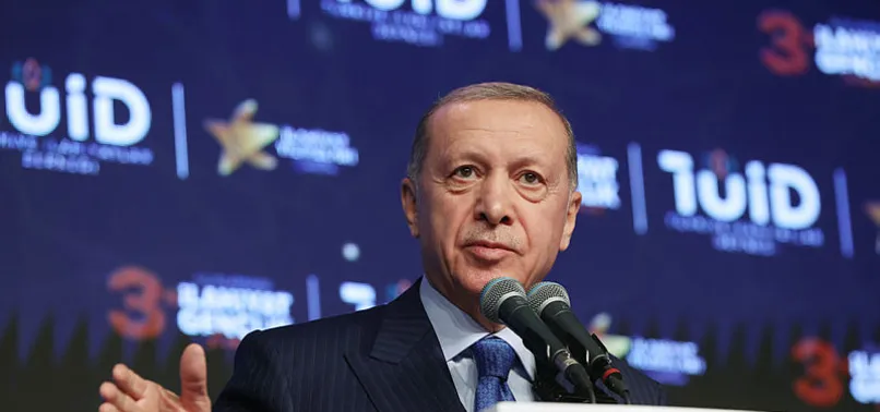 Başkan Erdoğan'dan Kılıçdaroğlu'na başörtüsü çağrısı: Samimiysen anayasa değişikliğini yapalım