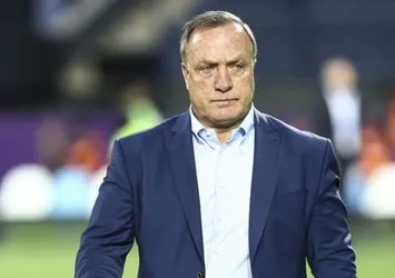 Dick Advocaat'ın ümidi sürüyor