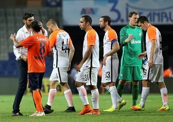 Başakşehir, Shakhtar'a direnemedi