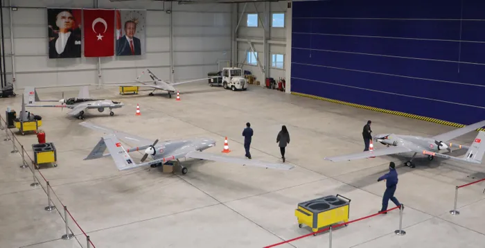 Merkez üssü görüntülendi! Terör hedeflerini vuran İHA ve SİHA’lar Erzurum’dan havalanıyor