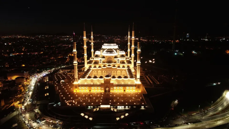 Büyük Çamlıca Camii Başkan Erdoğan'ın katılımıyla açılacak