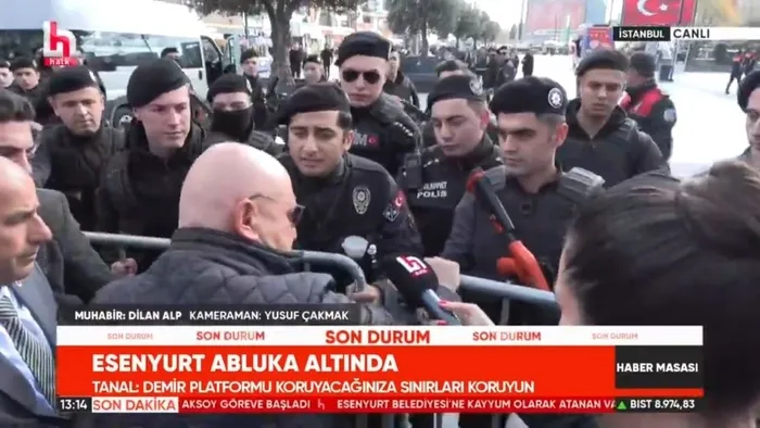 CHP ve DEM’in ortak Esenyurt mitinginde skandal! CHP’li vekiller polise saldırdı