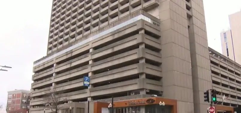 ABD ordusu ve FBI yanlış otel odasında yanlış kişiyi gözaltına aldı