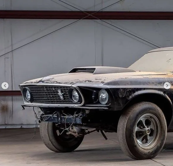 1969 Ford Mustang Boss 429’un şoke eden değişimi! Efsane Mustang yenilendi