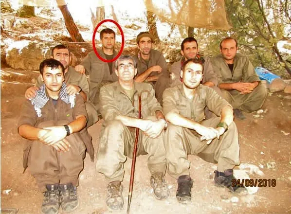 mitten-nokta-operasyon-sozde-aynularab-sorumlusu-karker-andok-kod-adli-mutlu-kacar-etkisiz-hale-getirildi-1701068619039.jpg MİT'ten nokta operasyon! Sözde Aynularab sorumlusu Karker Andok kod adlı Mutlu Kacar etkisiz hale getirildi - 1