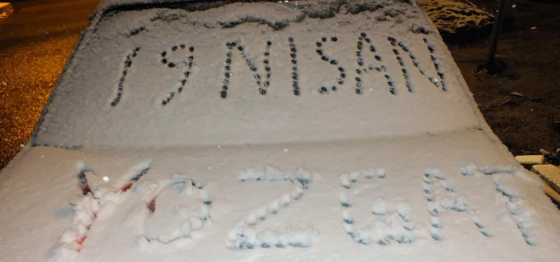 Yozgat’ta yağan kar şehri beyaza bürüdü
