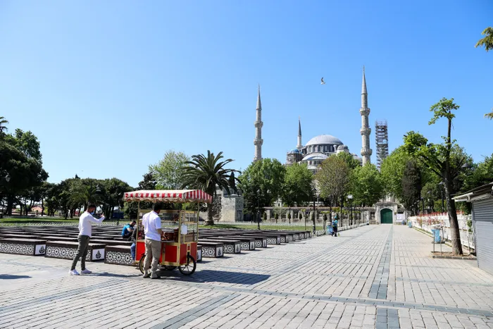 İstanbul'da bayramın 2. gününde de "tam kapanma" sakinliği sürüyor - 2