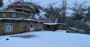 Van’a mayıs ayında lapa lapa kar yağdı