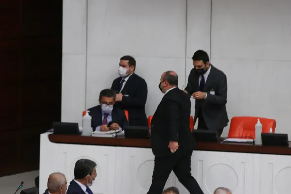 Sanayi ve Teknoloji Bakanı Mustafa Varank’ın mutlu günü! Güzel haberi TBMM bütçe görüşmelerinde aldı