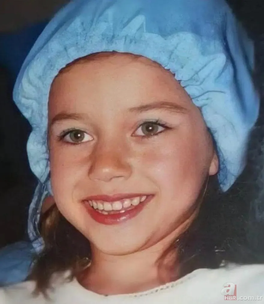 A.B.İ.’nin Çağla’sı Afra Saraçoğlu'nun çocukluk kareleri mest etti 9