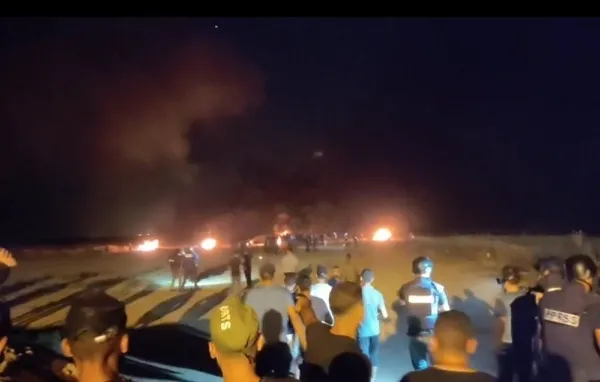 israil-gucleri-gazze-hududundaki-protestoya-mudahale-etti-2si-agir-11-yarali-1630187484185.jpg İsrail güçleri Gazze hududundaki protestoya müdahale etti: 2'si ağır 11 yaralı - 1