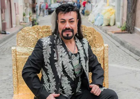 30 yıl önceki Kobra Murat bambaşkaymış! Yorum yağıyor...