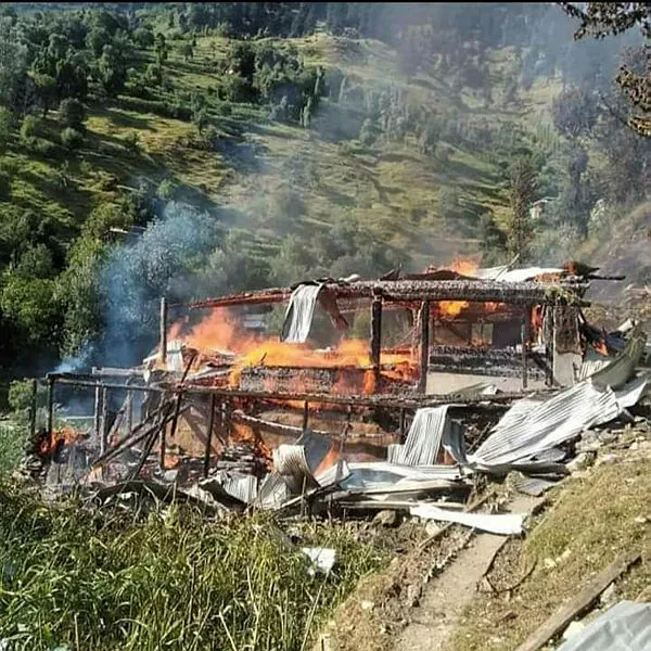 Keşmir’de gerilim artıyor! Pakistan Başbakanı İmran Khan’dan kritik iddia