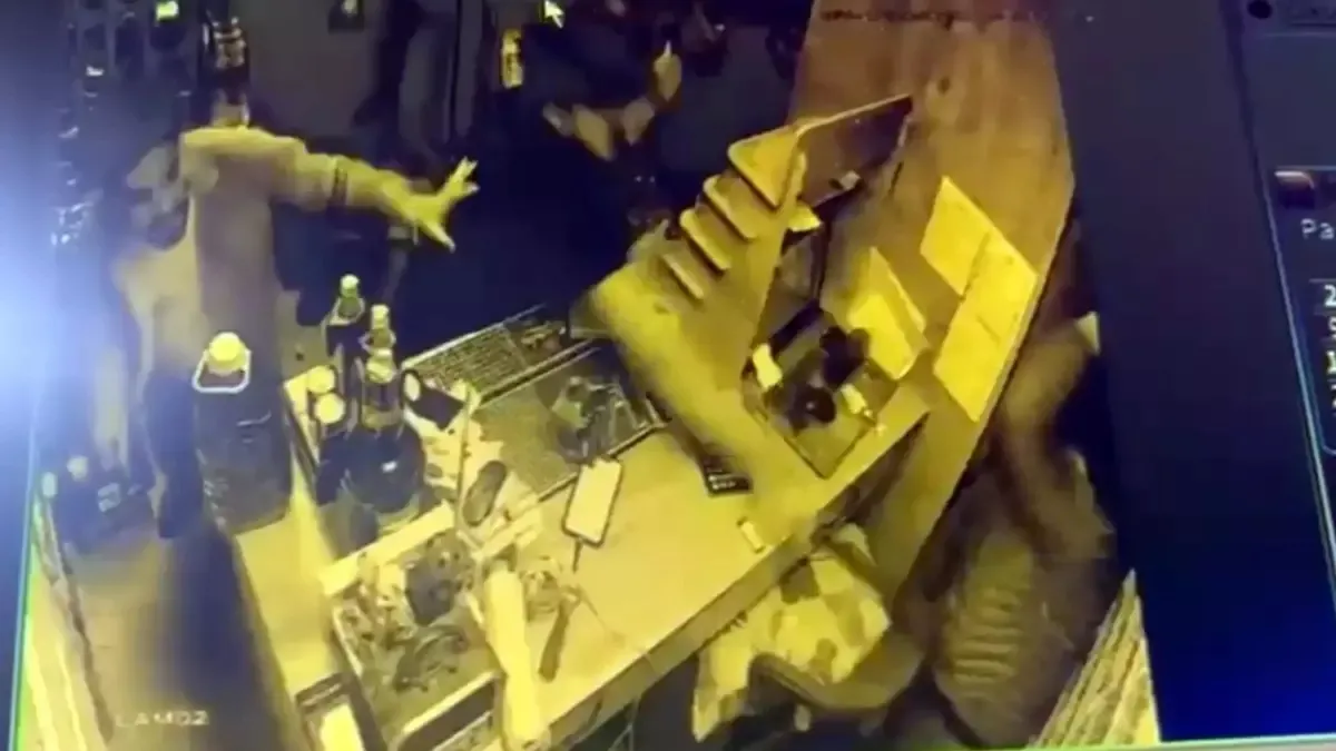 Büfe işletmecisi demir çubukla darbedildi; 4 tutuklama