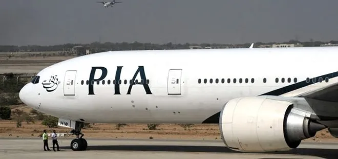 Birleşik Krallık-Pakistan uçağındaki yolcu, tuvalet sanıp acil çıkış kapısını açtı