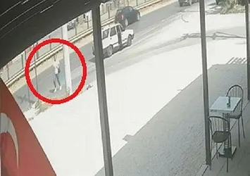 Bursa'da sokak ortasında kan donduran vahşet! Kaçmaya çalışan karısını defalarca bıçakladı