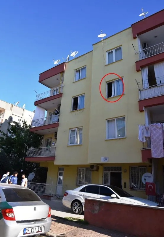 Antalya’da sevgili dehşeti! Önce dövdü sonra pencereden attı