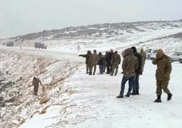 Isparta'da askeri araç devrildi!