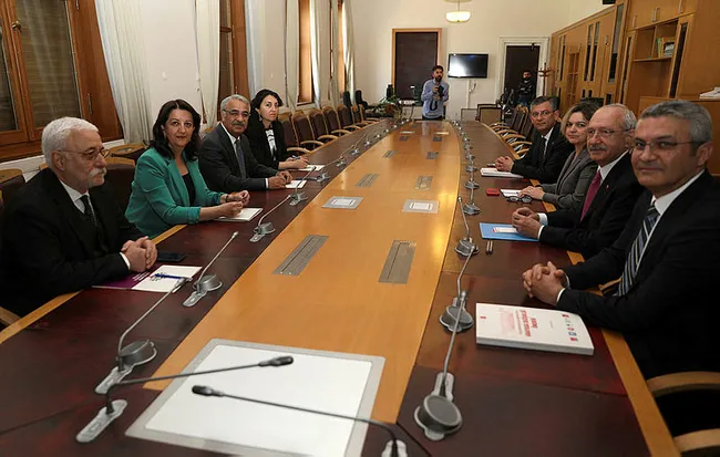 6’lı koalisyon ve HDP anlaştı! HDP’ye cumhurbaşkanlığı yardımcılığı ve bakanlık verilecek mi?