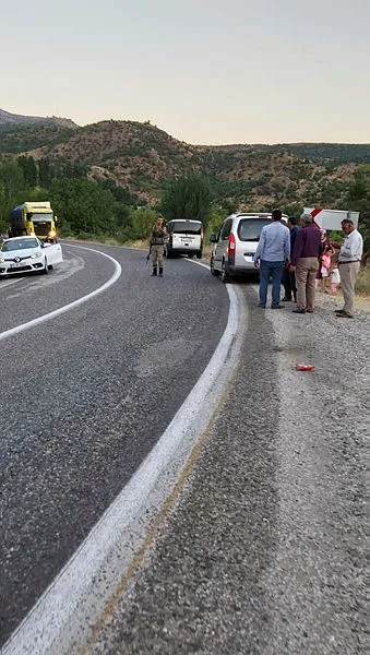 Son dakika: Diyarbakır'da minibüs devrildi! Çok sayıda yaralı var! - 3