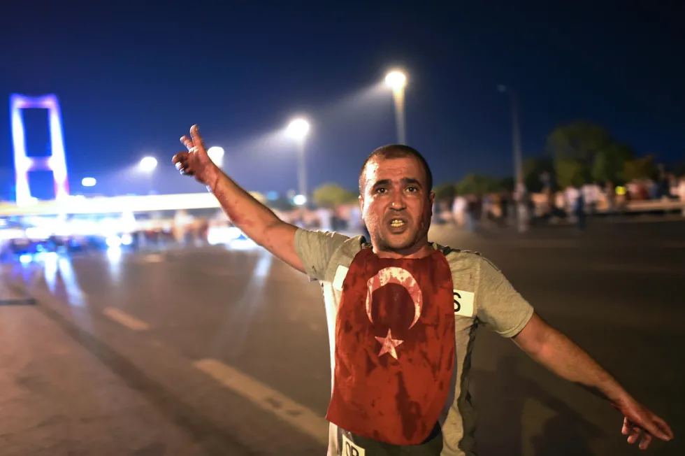 baskan-erdogandan-15-temmuz-makalesi-fetonun-kokunu-kazidik-1784102481181.jpg Başkan Erdoğan'dan 15 Temmuz makalesi: FETÖ'nün kökünü kazıdık - 1