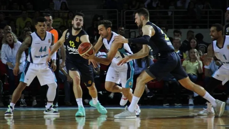 Solgar Vitamin Erkekler Turkiye Kupasi Nden Ikinci Finalist Fenerbahce Beko