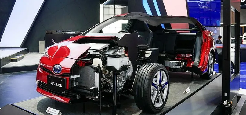 Toyota Prius Plug-in Hybrid yenilendi