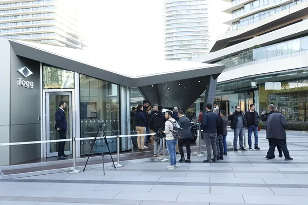 1668092745189.jpg Togg'da bir ilk! Resmen kapılarını açtı! Vatandaşlar yoğun ilgi gösterdi - 1