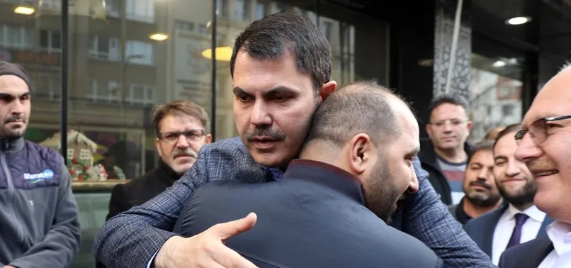 Depremzededen Bakan Kurum'a 7'li koalisyon eleştirisi: Cumhur İttifakı seçilmezse bir yıl değil 10 yıl geçsin yapamazlar!