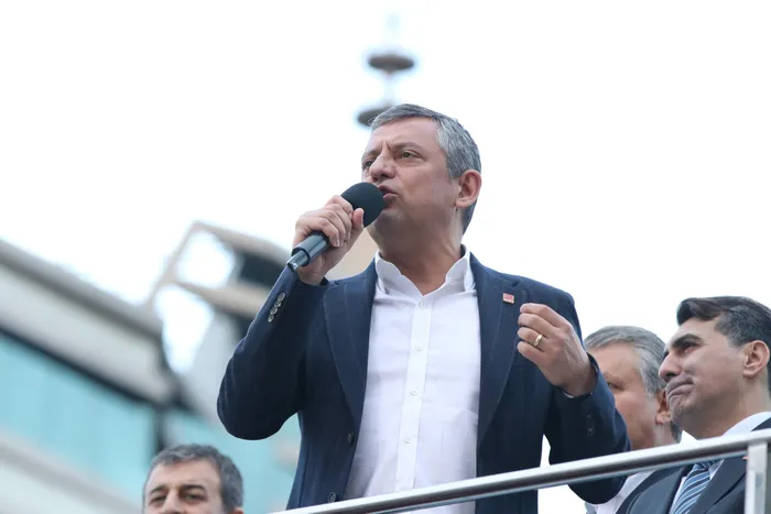 chpde-kufur-tartismasi-a-haberde-carpici-sozler-chpnin-yerel-yonetim-projesi-coktu-1770627473599.jpg CHP'de küfür tartışması! A Haber'de çarpıcı sözler: CHP’nin yerel yönetim projesi çöktü - 3