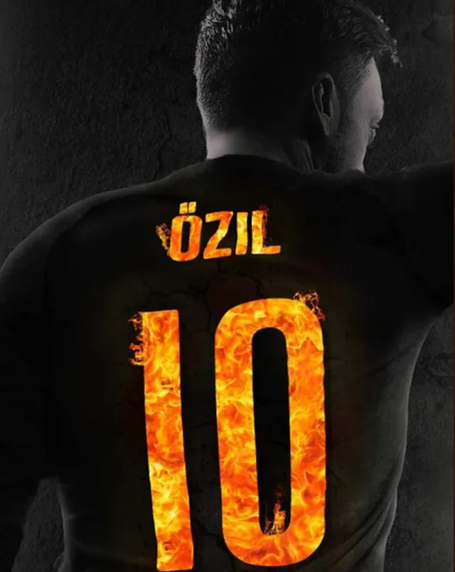 Mesut Özil Fenerbahçe taraftarını heyecanlandırdı