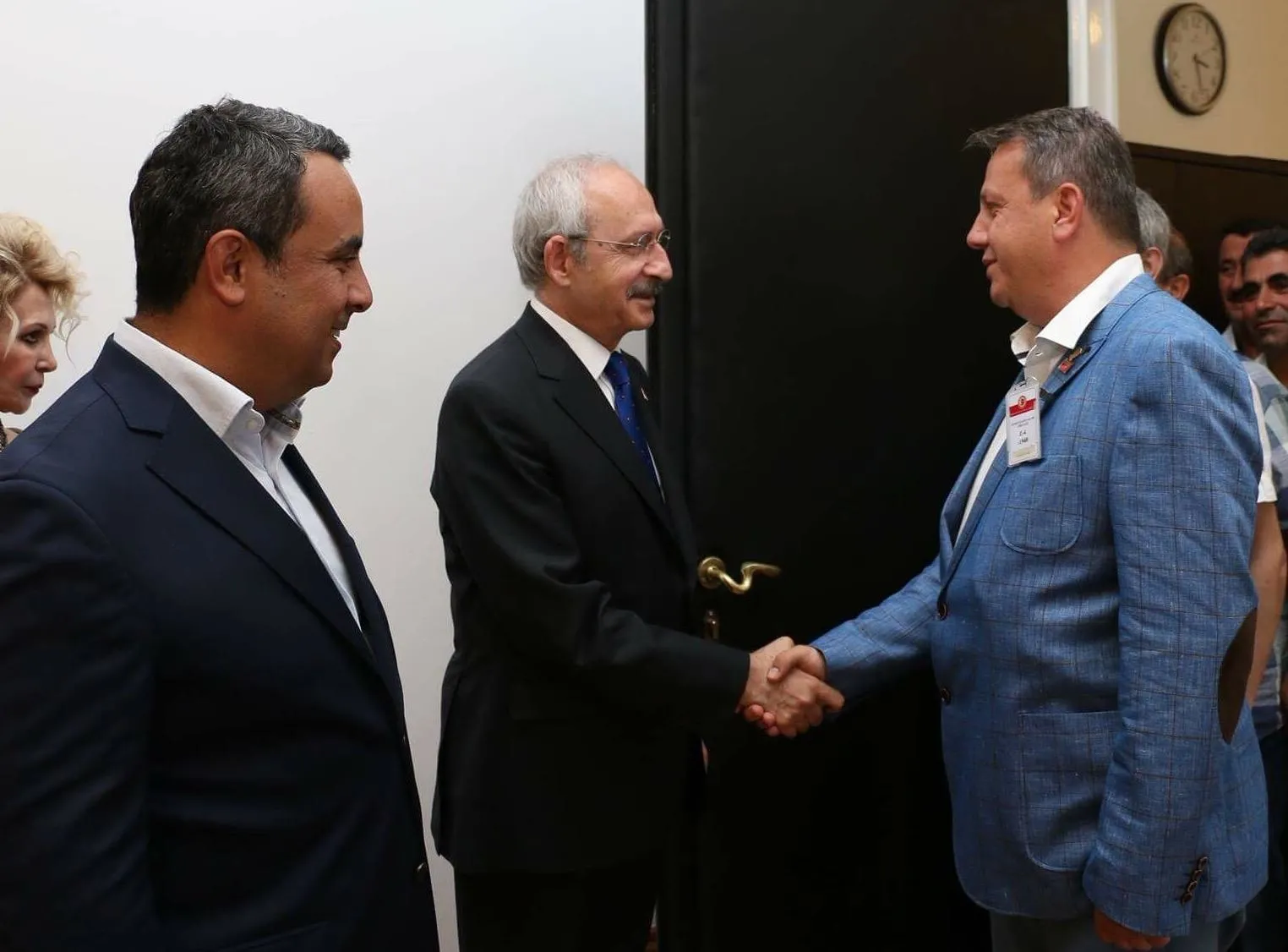 17 yaşındaki kızı taciz eden CHP'li isimden bir taciz daha! Ankara'da örttüler