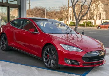 Tesla Türkiye için iş ilanı verdi
