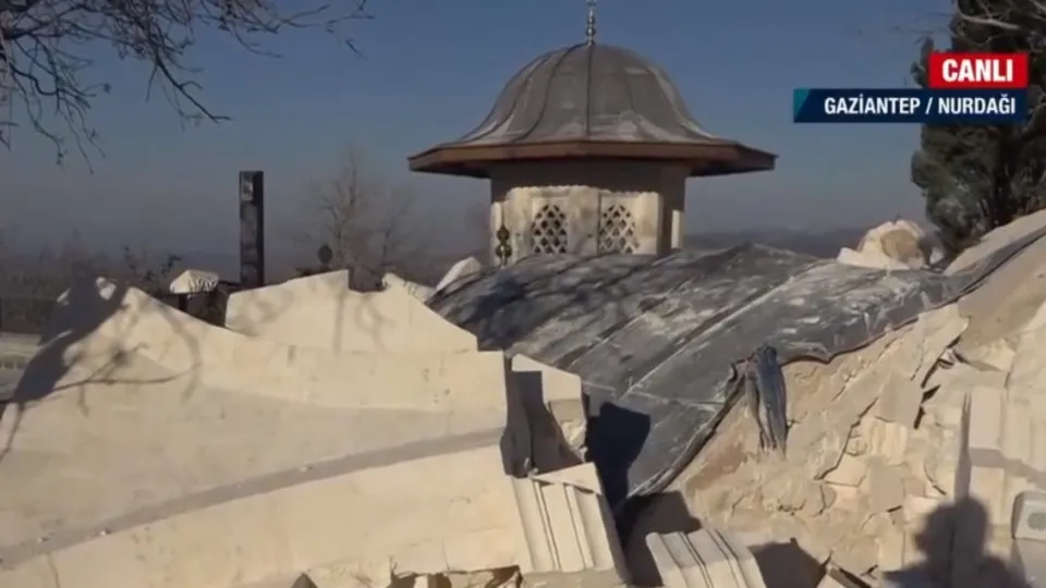 Depremde Gaziantep ve Hatay’da tarihi yapılar zarar gördü | A Haber yıkımı yerinde görüntüledi